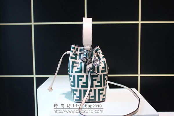 FENDI女包 頂級原單 米色小牛皮 小型款MON TRéSOR水桶包 芬迪女斜挎包  fdz2055